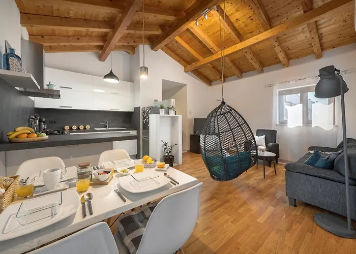 Apartment Nala - Detached House, Walk To Beach