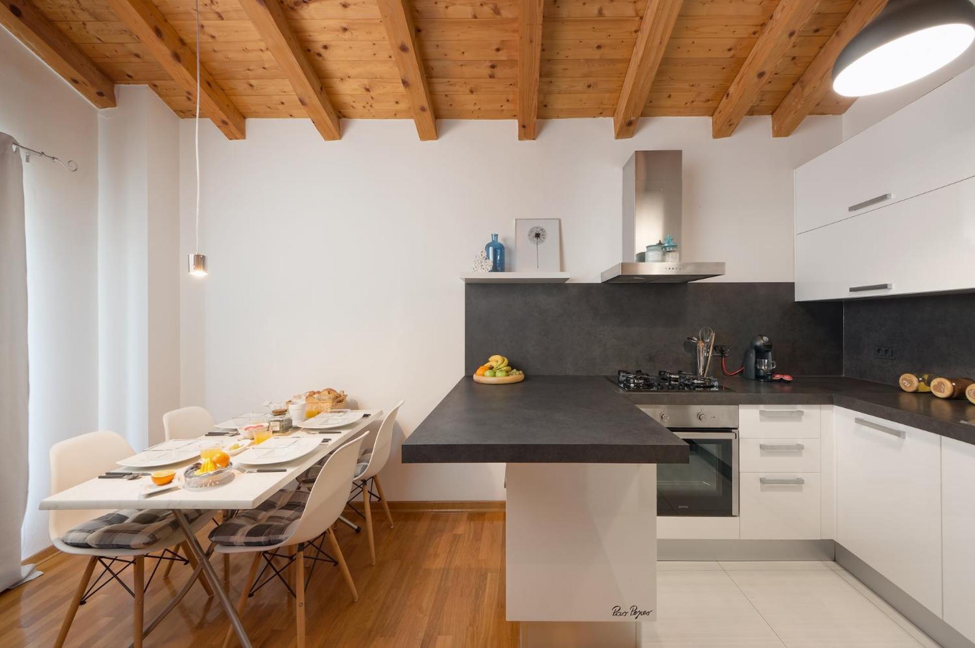Nala - Detached House, Walk To Pula